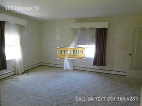 103 Halifax St in Winslow, ME - Building Photo - Building Photo