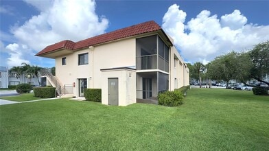 16461 Blatt Blvd in Weston, FL - Building Photo - Building Photo