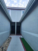 1210 Sorrento Dr in Weston, FL - Building Photo - Building Photo