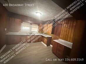 400 Broadway St in Montgomery, AL - Foto de edificio - Building Photo