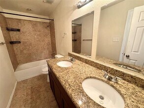 2335 Bloomfield Dr in Arlington, TX - Building Photo - Building Photo
