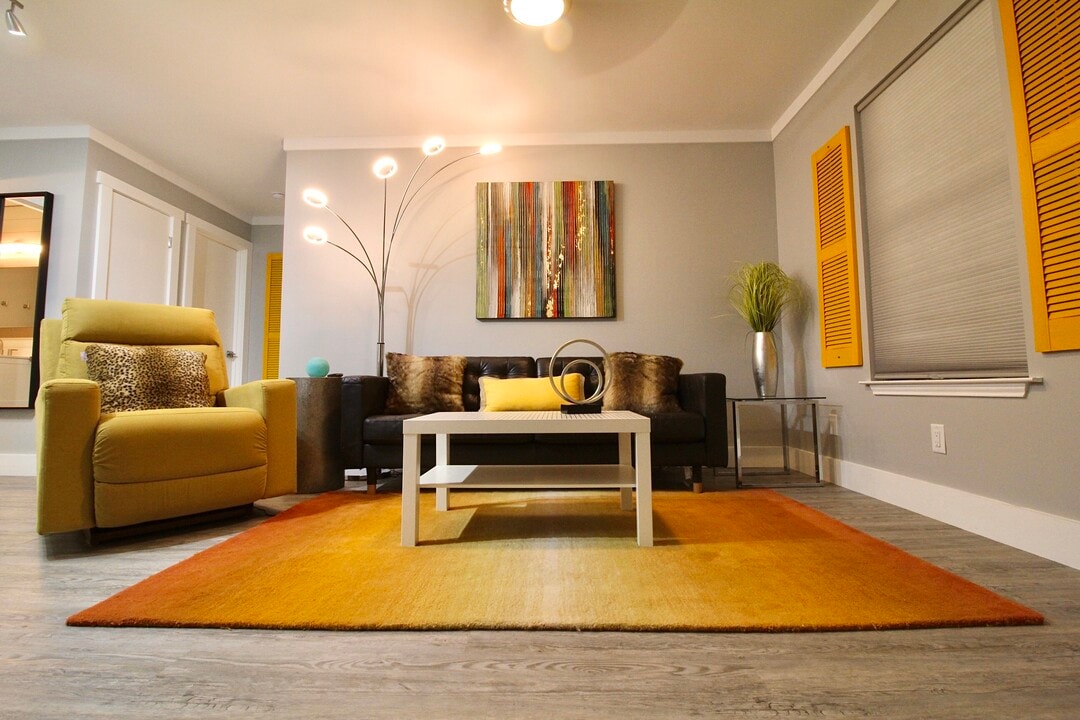 Metro Flats in Decatur, AL - Building Photo