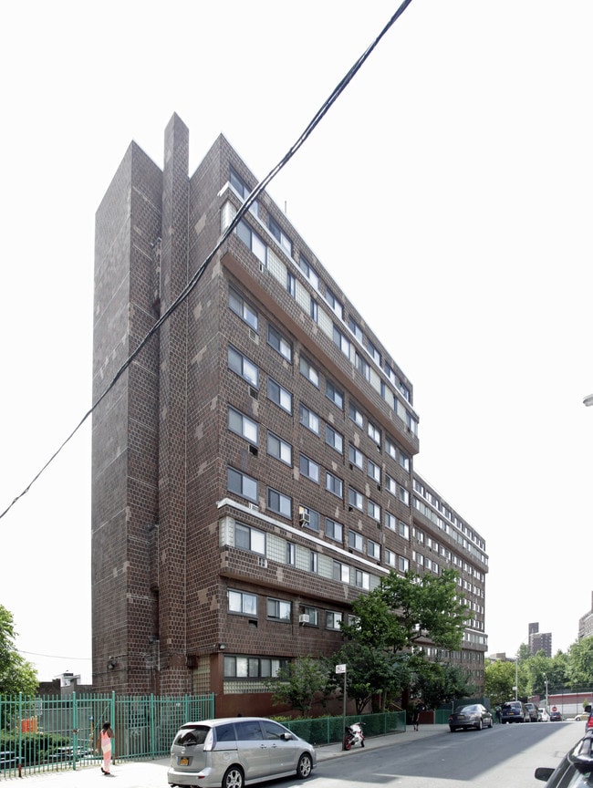Twin Parks South West Houses in Bronx, NY - Building Photo - Building Photo