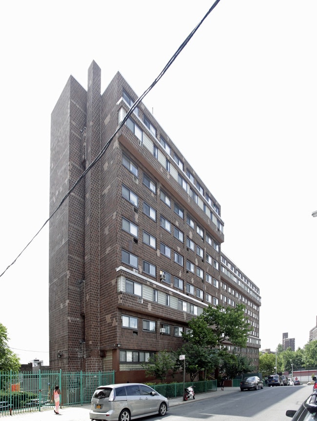 Twin Parks South West Houses in Bronx, NY - Foto de edificio - Building Photo