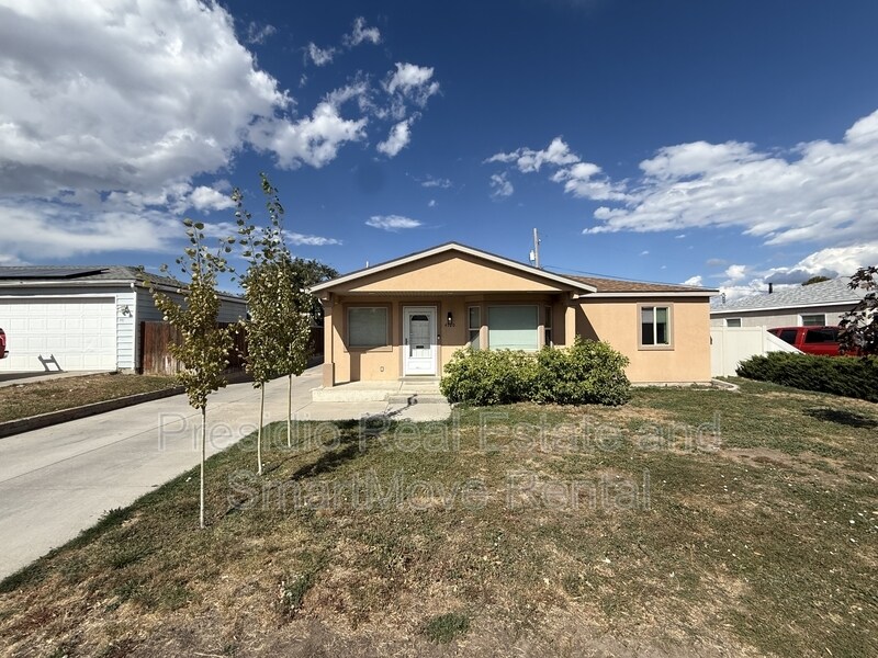 4720 W 5255 S in Kearns, UT - Building Photo