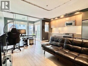 5555 Dunbar St in Vancouver, BC - Building Photo - Building Photo