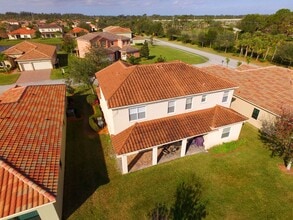 5590 53rd Ave in Vero Beach, FL - Building Photo - Building Photo