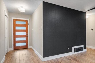 1104 Durham Dr in Austin, TX - Building Photo - Building Photo