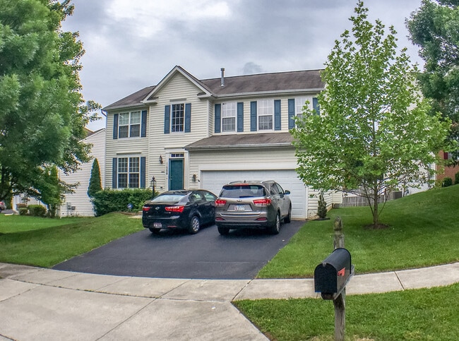 11200 Cool Breeze Pl in Germantown, MD - Building Photo - Building Photo