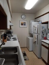 1150 E Amado Rd in Palm Springs, CA - Building Photo - Building Photo