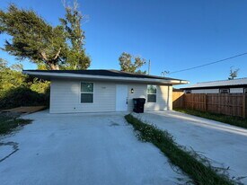 148 Claire Ave in Panama City, FL - Building Photo