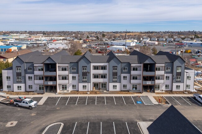 1701 W Crouse St in Moses Lake, WA - Foto de edificio - Building Photo