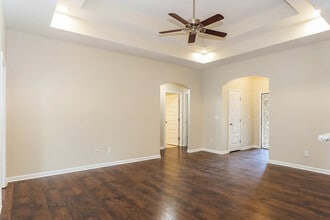 16363 Pottery Ln in Moundville, AL - Building Photo - Building Photo
