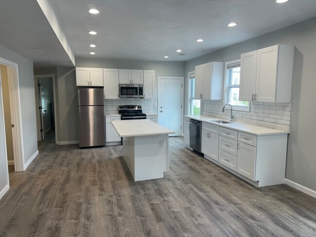36 Townsend St in Worcester, MA - Building Photo - Building Photo