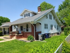 935 E Ft Wayne St in Warsaw, IN - Building Photo - Building Photo
