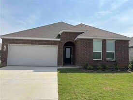 660 Stud Dr in Aubrey, TX - Building Photo