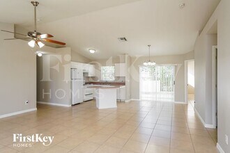 3824 SW 15th Ave in Cape Coral, FL - Building Photo - Building Photo
