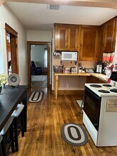 144 Linwood St in Uxbridge, MA - Building Photo - Building Photo