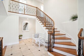 367 Mt Washington Way in Clayton, CA - Foto de edificio - Building Photo