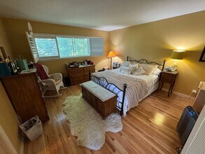 5229 Saddle Brook Dr in Oakland, CA - Building Photo - Building Photo