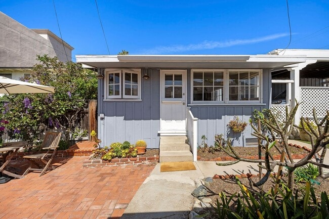 160 Ruby St in Laguna Beach, CA - Building Photo - Building Photo