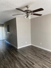 802 Las Palmas Dr in Grand Prairie, TX - Building Photo - Building Photo