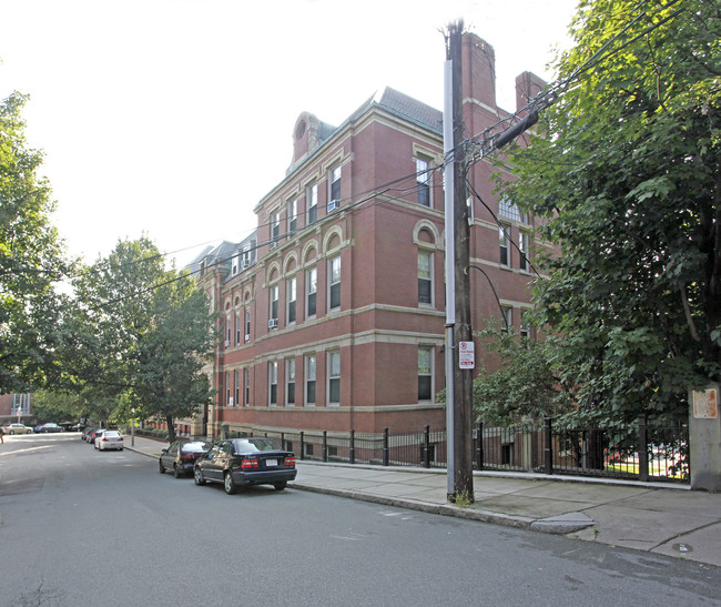 School House Apartments in Boston, MA - Foto de edificio - Building Photo