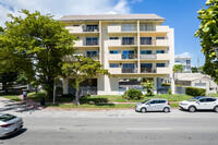 Normandy Condominiums in Miami Beach, FL - Building Photo - Building Photo