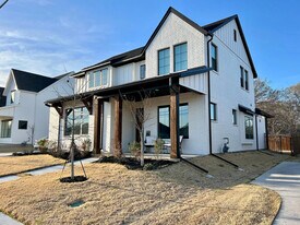 8313 Sayers Ln in North Richland Hills, TX - Building Photo