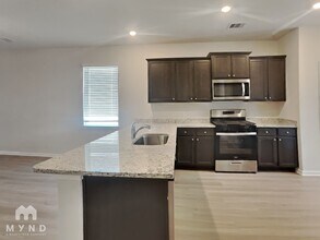 15607 Plum Brk Dr in Conroe, TX - Foto de edificio - Building Photo