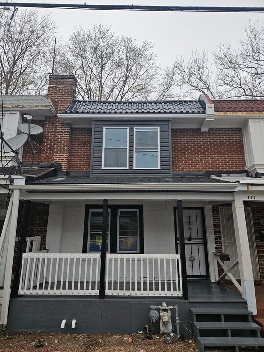 419 Darby Terrace in Darby, PA - Building Photo