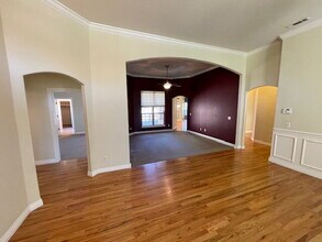 3909 SW Sycamore St in Bentonville, AR - Building Photo - Building Photo