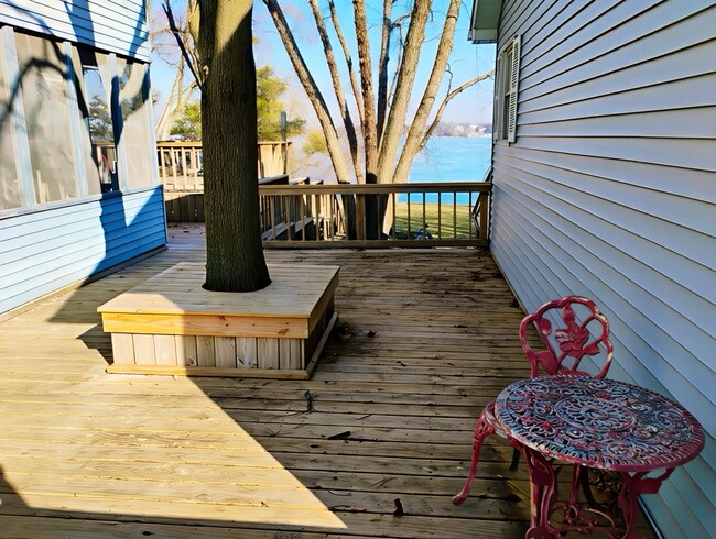 152 North Ave in Wauconda, IL - Building Photo - Building Photo