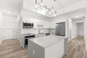 101 Diplomat Pkwy, Unit 1206 in Hallandale Beach, FL - Building Photo - Building Photo