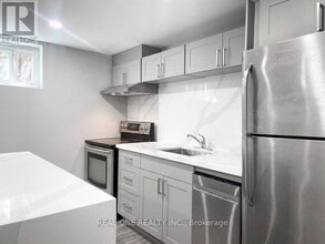 99 Warren Ave in Hamilton, ON - Building Photo - Building Photo