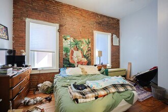 26 Adamson St, Unit 2 in Boston, MA - Building Photo - Building Photo