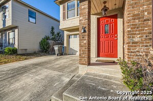 4903 Village Spring Dr in San Antonio, TX - Foto de edificio - Building Photo