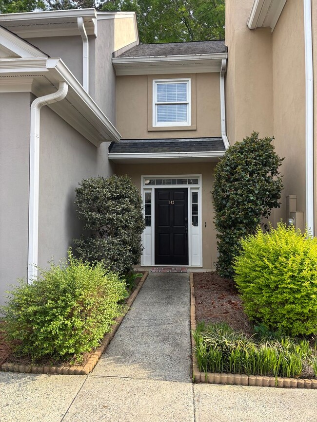 property at 142 Lokchapee Landing