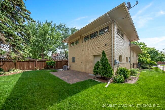 500 S Madison Ave in La Grange, IL - Foto de edificio - Building Photo