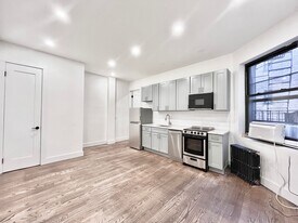 45 Tiemann Pl in New York, NY - Building Photo