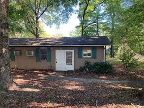 635 Voss St in Winston-Salem, NC - Building Photo - Building Photo