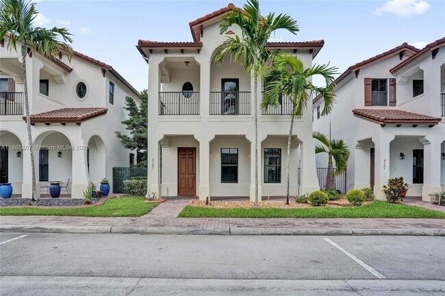 8387 NW 38th St