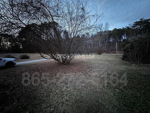 8413 Oak Ridge Hwy in Knoxville, TN - Building Photo - Building Photo