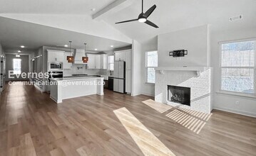 9436 Fox Gap Ln in Soddy Daisy, TN - Building Photo - Building Photo