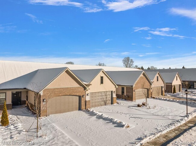 1521 Tribute Dr in Bloomfield Township, MI - Building Photo - Building Photo