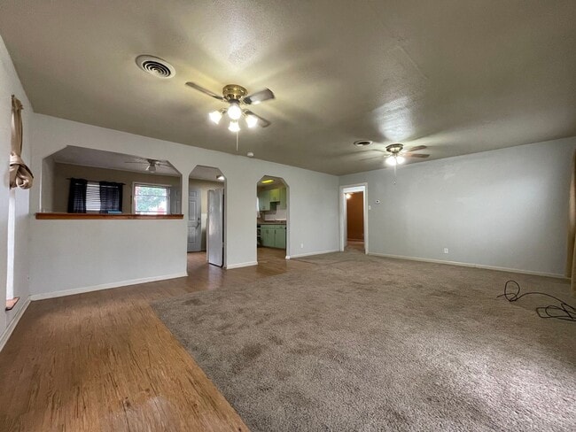 130 Milburn St in Snyder, TX - Building Photo - Building Photo