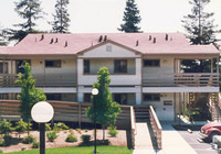 Le Beaulieu Apartments in Cupertino, CA - Foto de edificio - Building Photo