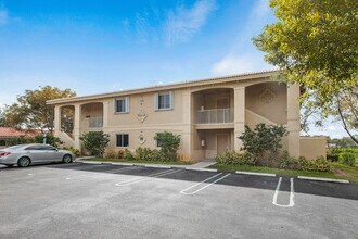 8460-8466-8466 NW 40th St in Coral Springs, FL - Building Photo - Building Photo