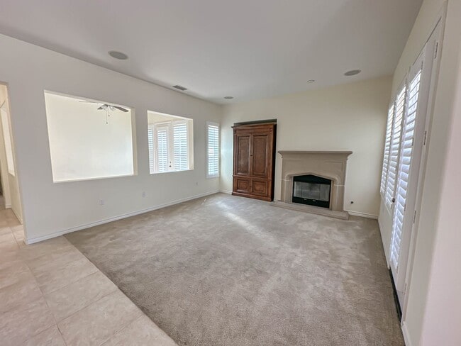 23731 Forest View Ct in Santa Clarita, CA - Building Photo - Building Photo