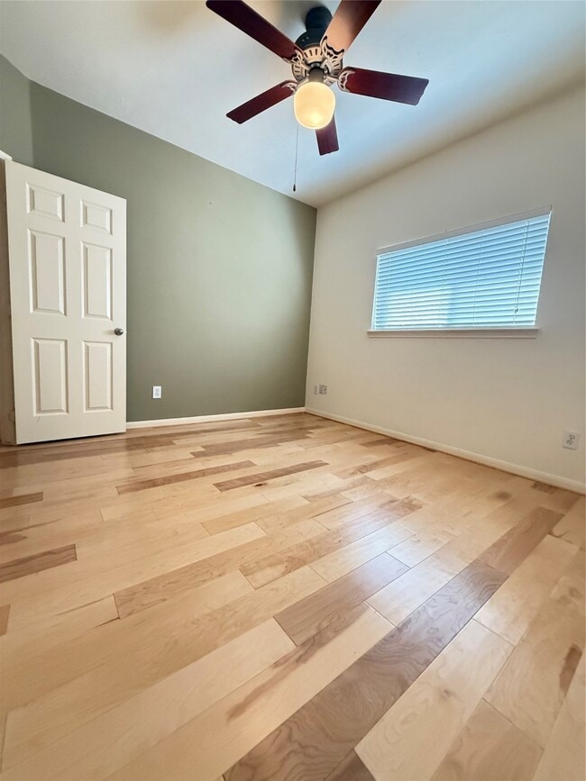 property at 17307 Stratford Green Dr
